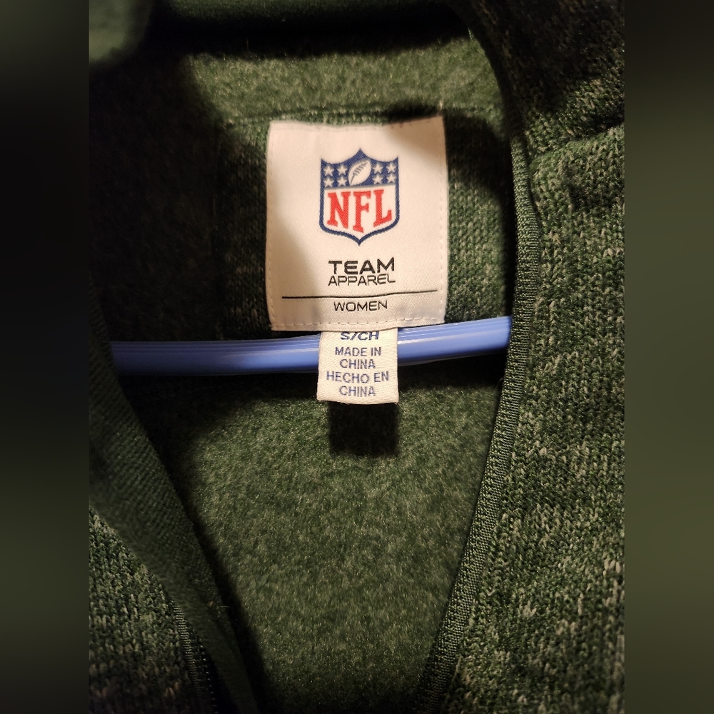 Womans Green Bay packers jacket - Picture 3 of 3